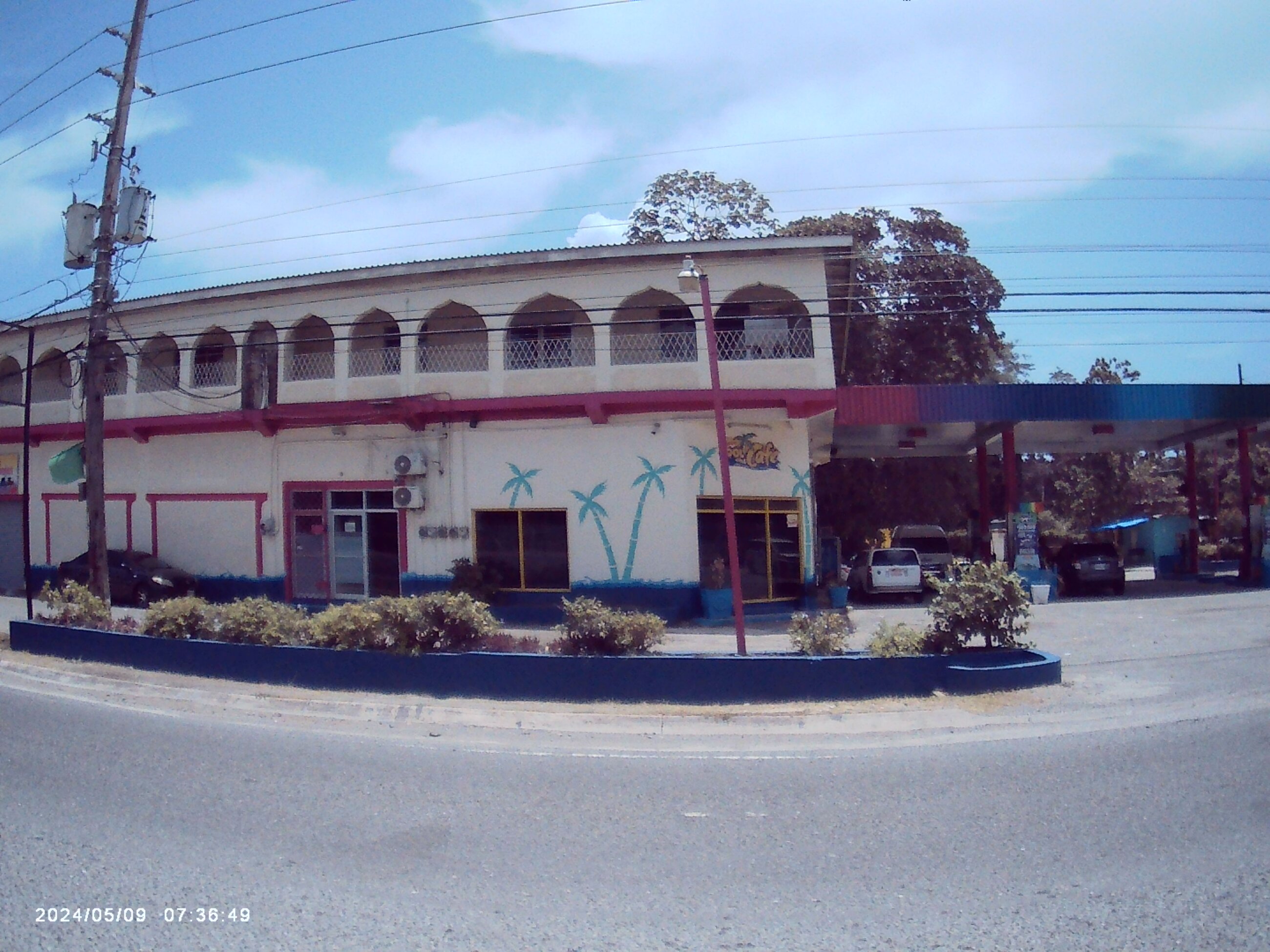 Local Plaza