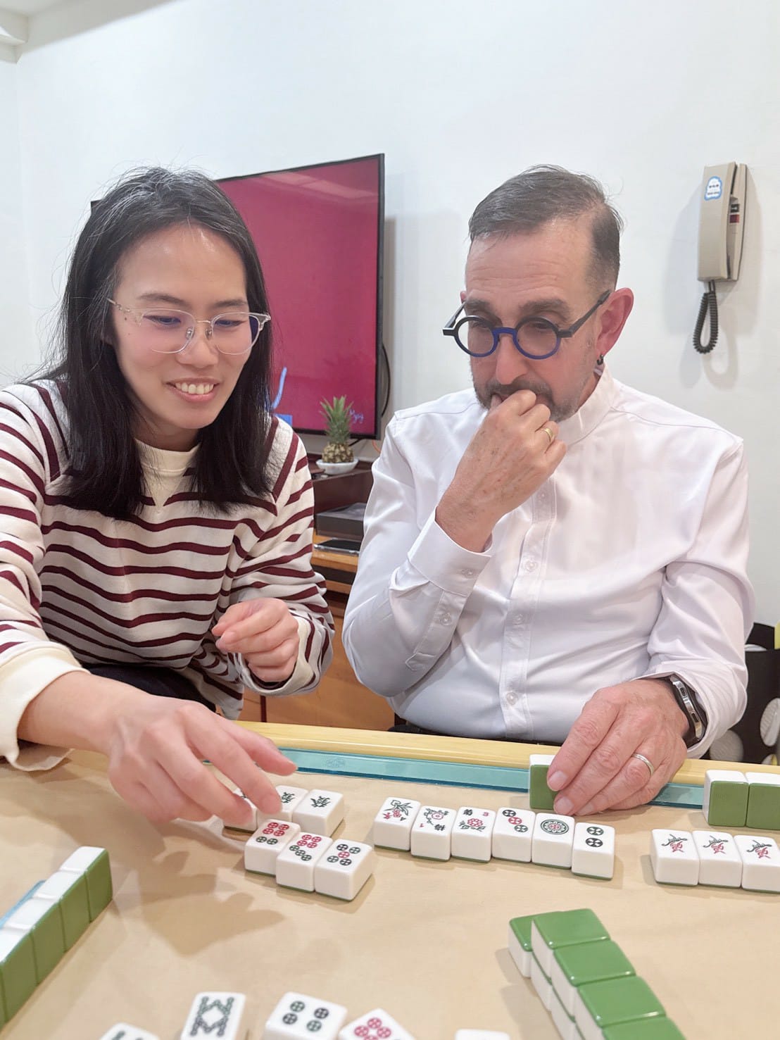 Learning Taiwanese mahjong from my homestay mom