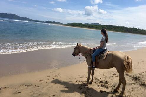 study abroad student in costa rica summer