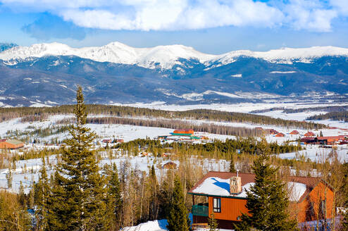 5,000-acre property 