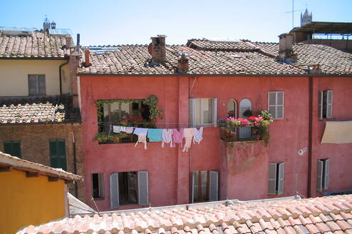 Siena street scene