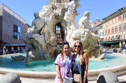 Students at the Trevi Fountain