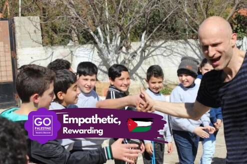 Volunteer with Palestinian Refugees