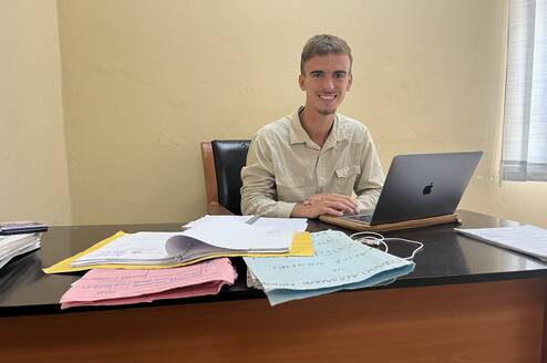 Meet Louis, a vibrant young man from France with a passion for law and a heart for humanitarian and environmental aid.   As a law and economics student, Louis is taking a year off to discover Africa and make a difference in the lives of its incredible people. He’s currently interning in Malawi, where he’s learning from experienced lawyers who are driving real change on the ground. While expanding his CV, Louis is also immersing himself in the local culture, trying delicious dishes like chambo and nsima, and