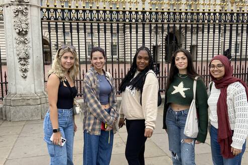 Study + Travel Programs Offered in England amongst other international cities!