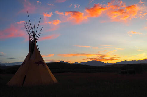 VISIONS Montana Blackfeet sunset