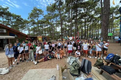 Meet international friends in France with Greenheart