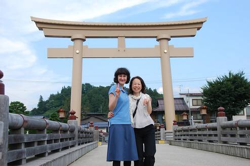 Live with a host family in Japan