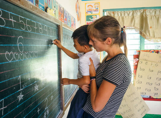 Affordable Volunteer Programs in The Philippines $270