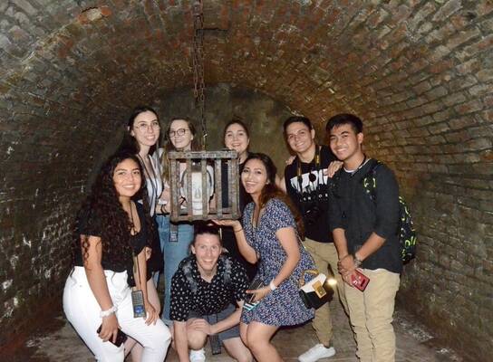 Underground Labyrinth - Social Activity