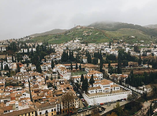 Intern Abroad | Set yourself apart with an Internship Abroad in Madrid, Spain with CEA Study Abroad