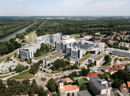 Széchenyi University