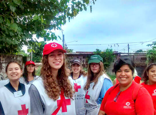 Students volunteering with Red Cross.
