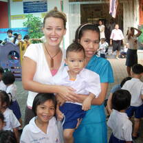 Volunteer with Children in Thailand