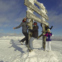 Skiing Japan 