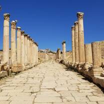 Jerash road of columns