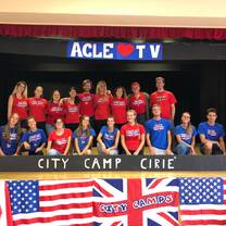 The whole camp team together!