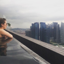 Afternoon in an infinity pool 