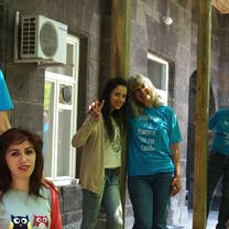 AiP volunteers & museum staff work together