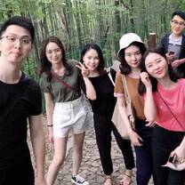The weekend before the Dragon Boat Festival we 7 people went to She Mountain by car