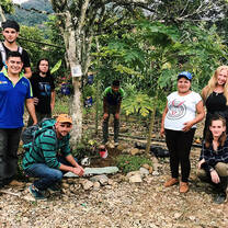 Volunteering in Ecuador while project period and building a garden for a kindergarten