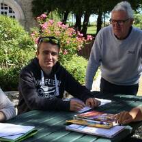 Volunteers time out in France