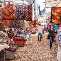 Chinchero craft market 