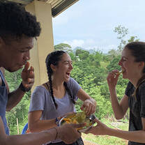 AMIGOS volunteers in Panama