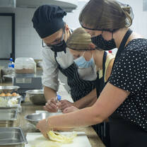 Students learning to cook in Costa Rica