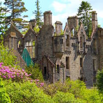 Dunans hunting lodge and "castle"