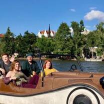 Prague shoe boat ride