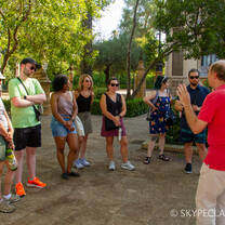 Tour guide