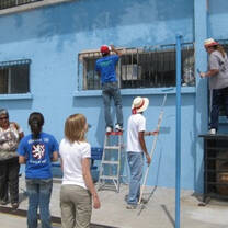 Teen volunteers in Guatemala