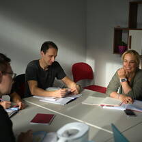 students learning serbian