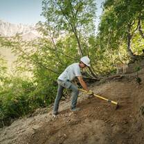 Volunteer in action: Trailbuilding