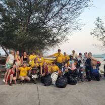 Trash Heros Beach Clean up