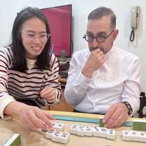 Learning Taiwanese mahjong from my homestay mom