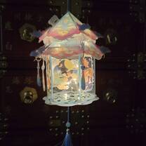 Making lanterns fir the Lantern Festival