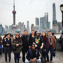 CAPA Shanghai Study & Intern Abroad Students On The Bund