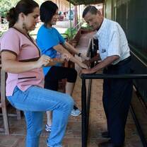 Physical Therapy with Elderly in Costa Rica